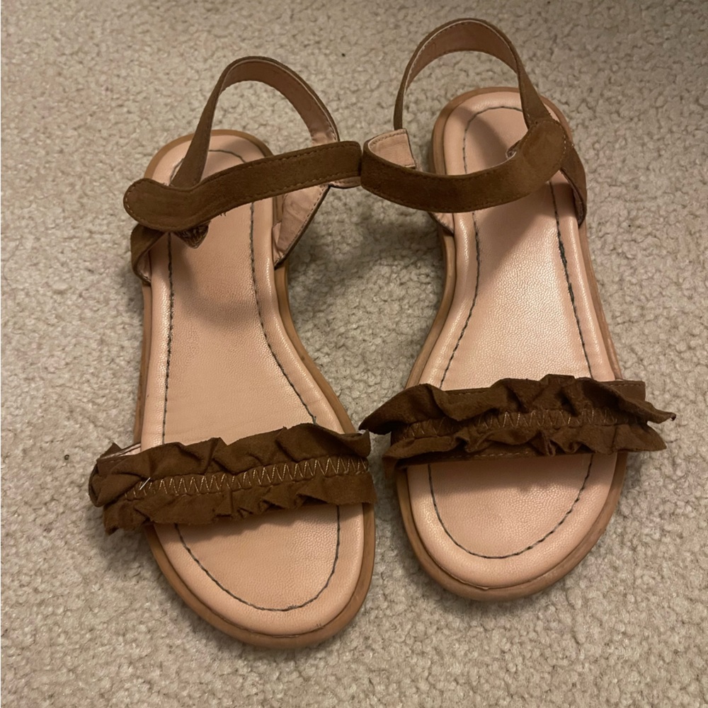Girls sandals size 1